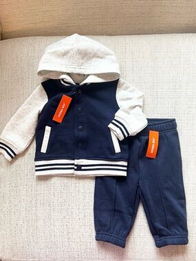 Joe Fresh NWT Navy and Heather Grey Baby Hooded Varsity Set 3-6M